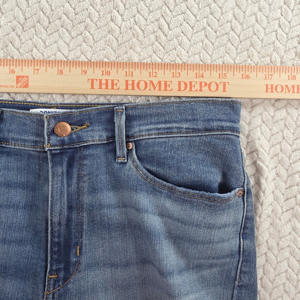 Denizen from Levi's Women 8 Blue Straight Jeans High Rise Stretch Medium Wash - Picture 8 of 11